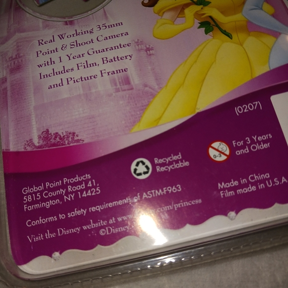 NWT! Disney Princess Kodak Camera with film - Picture 10 of 11